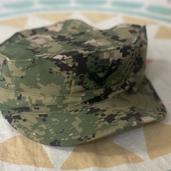 U.S. Navy Working Type III Cap - Picture 4 of 11